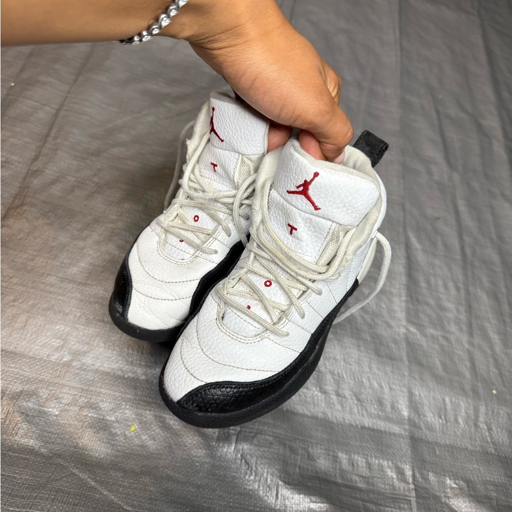 Kids Jordan Taxi 12s